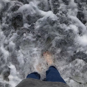 不应该让她流泪