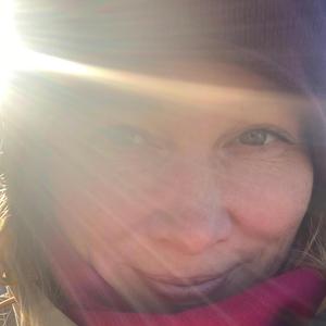 Kohtaamisia (feat. Anni Helinä Wacklin)