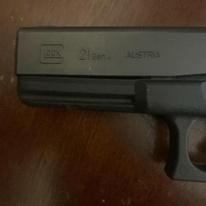 G21