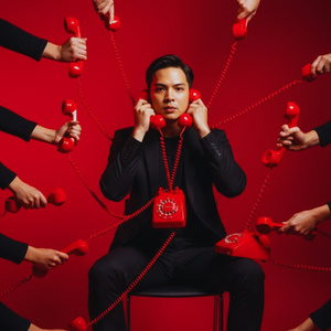 คนละเวลาเดียวกัน