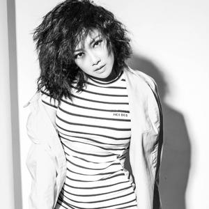 Let Me Be Yours 伴奏