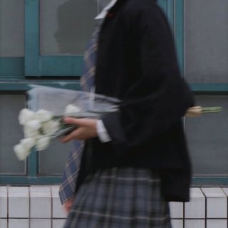 “不好说喜欢 只是看见你会乱”