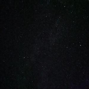 《第一次看银河》词曲唱赵鑫