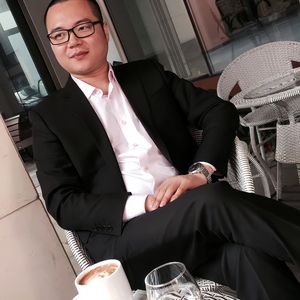 凌晨烟灰缸里的旧时光