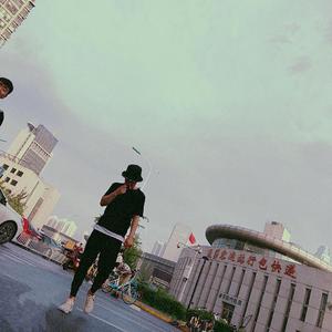 大我四岁的姑娘