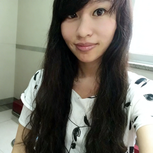 长街灯火的慢镜头