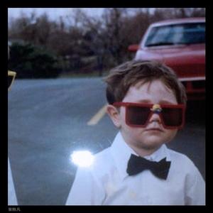 嘿！最近好吗 ? 怎么了 ? 你看起来好委屈呢 。