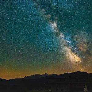 自由盛夏的青春乐章