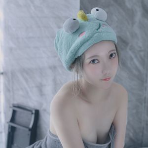 筝弦轻拨醉流年