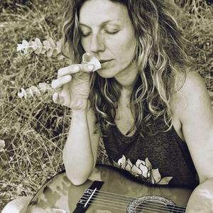 Shamata (feat. Raimundo M. Luengo & José Campusano)