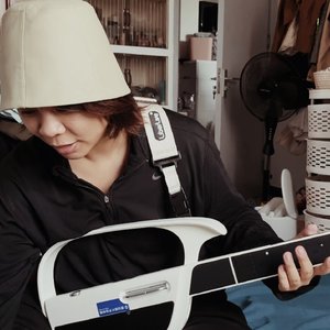 董小姐（无弦吉他女声翻唱） 【转】