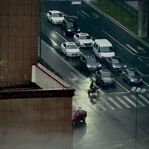 女|尔（prod. Lakewavebeatz）