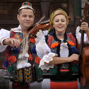 M-Am Gandit Lume Sa-Ti Cant