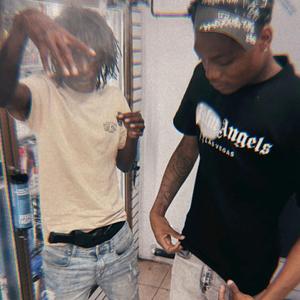 In the 4 (feat. Moe.jayy)