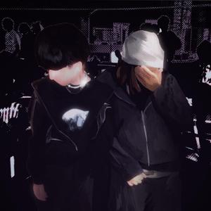I'M UP (feat. Xhulooo)