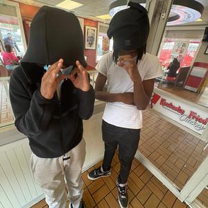 Hotz (feat. 16 Shotz & Ceebanga)