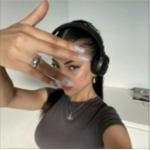 St tropez party girl