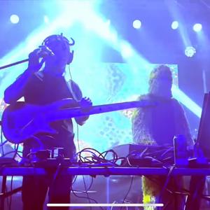 Youngstown 3 (feat. Thin Thicket, Damon the Soulful Samurai, Nicholas Frank, Thomas Russell, Nate Yingling, Frank Alowishus, Abstract Sounds, Drehova, Antonio Labra & Spiro Schialdone) (Live at Westside Bowl Extended Version)