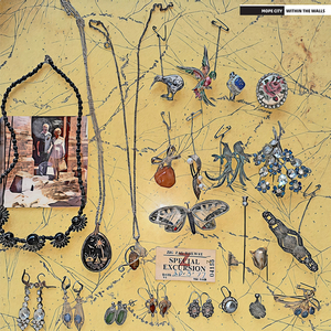 A Mannequin Head Smiled (A Mannequin Head Smile)