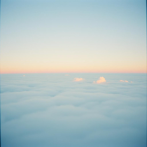 Bulutların Üstünde