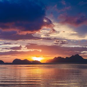 先说不爱的人姿态总会赢