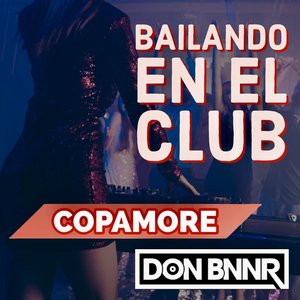 Bailando en el club