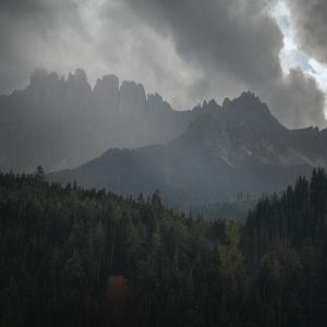 The Roots of: March to Midgard