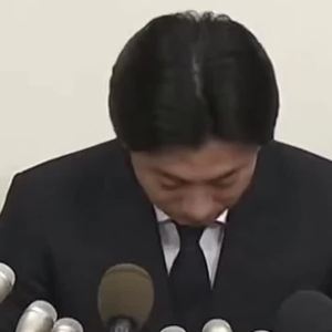 夜中の謝罪会見。 by 硝子Heart_IdolSoundDesigner