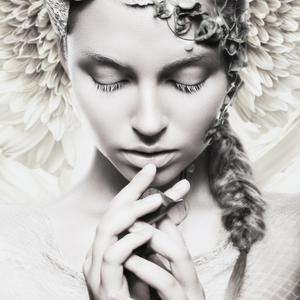 She Wove My Heart with Hollow Thread