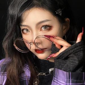 黑暗温柔即刺眼的光