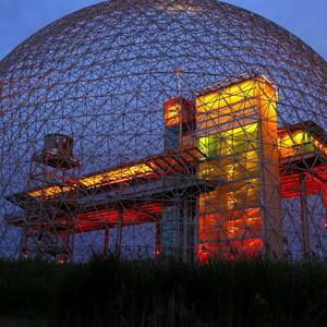 多想在平庸的生活拥抱你