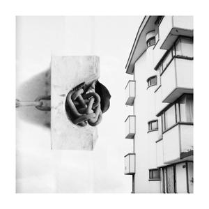 Intenciones // Decepciones (feat. Los Dinosaurios Murieron Ayer)