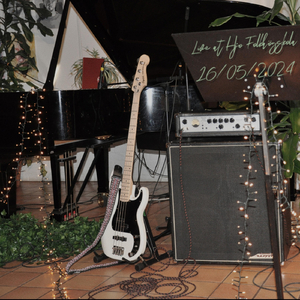 Call Me When You Land (Live) [feat. Linnea Forsberg, Alvina Lindegren, Makan, Selma Staf & Rebecka Husberg]