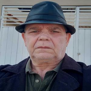 A MOÇA É ASSANHADA