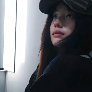 报君黄金台上意，提携玉龙为君死。