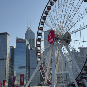 那些你对我的伤害，我居然说我甘愿