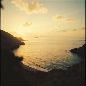 钗头凤·红酥手