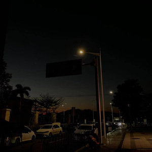 2022最后一个周末的夜晚