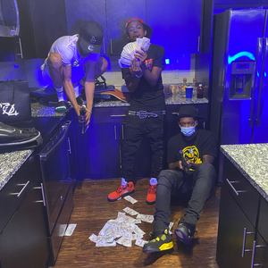 Master P (feat. LikDonDada & Str3tch)