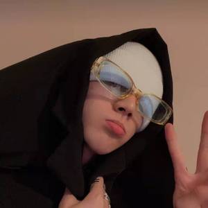 月亮不睡你不睡