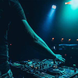 The New Universe of DJ