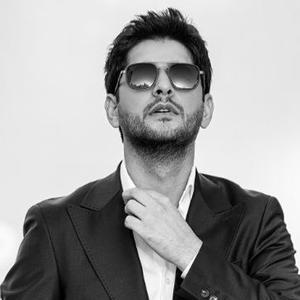 Ýüregimde bar ýüregiň (feat. Göwher Hajymyradowa)