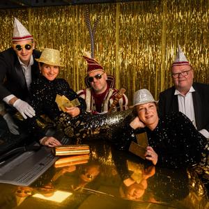 Prins op het biljart (feat. CV 't Durstige Bluumke Lent)