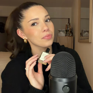 Puffer Bag Details & MagSafe Essentials