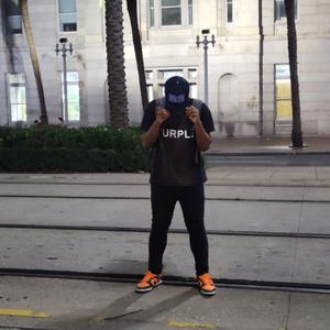 Steppin on Shi