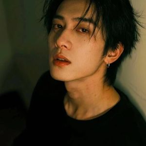 《荒唐吃梦》