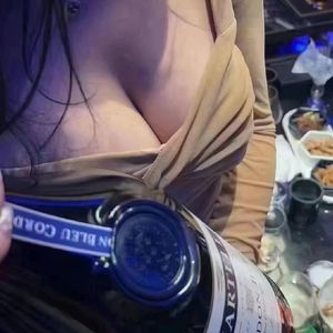 Car DJ& 风吹不走笑容原唱歌曲