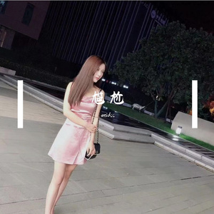 书架阴影里的词语