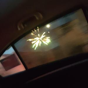 如果我生在对岸，烟火还会消散吗