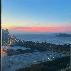 与夜同行的旋律